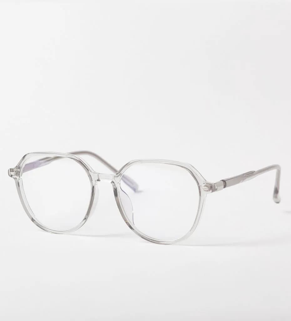 Soczewki czy okulary co tańsze? Porównanie kosztów i oszczędności